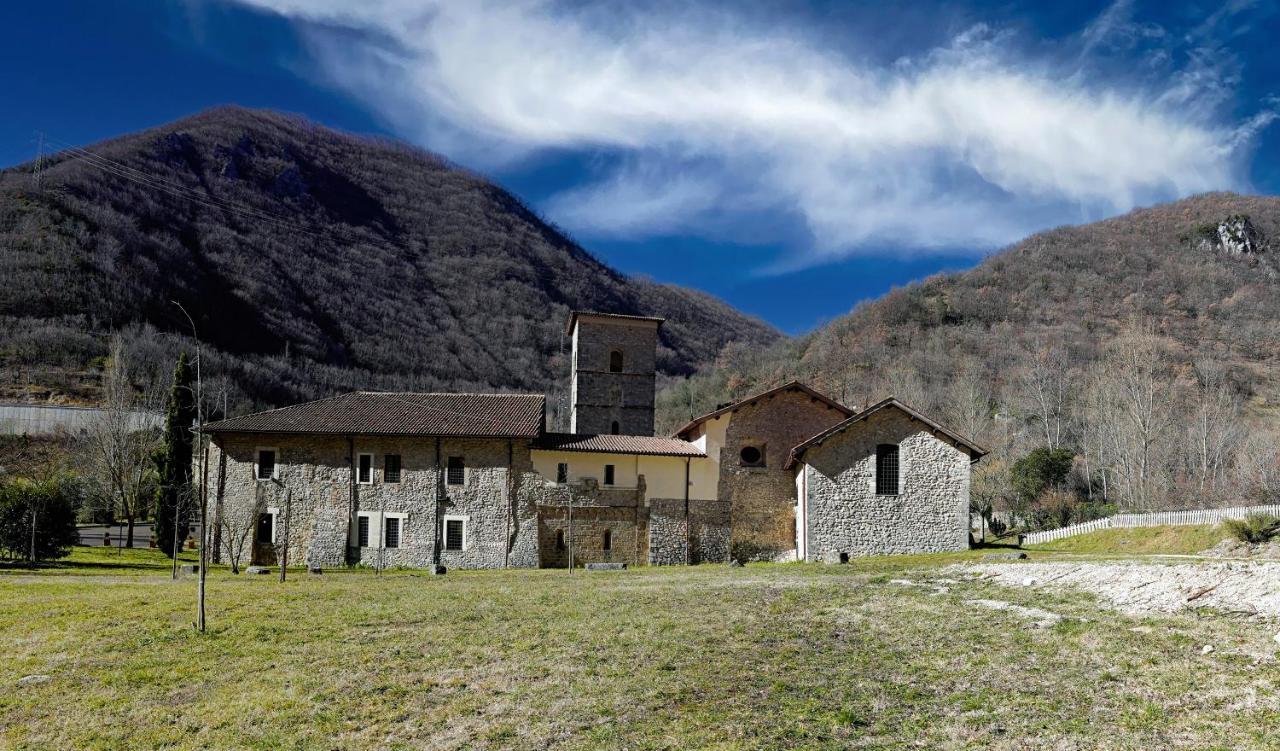Abbazia Ss. Quirico E Giulitta Hotel Micigliano Exterior foto